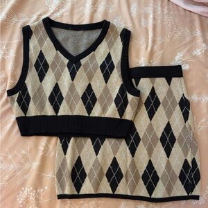 Argyle Knit Cropped Sweater Vest & Skirt Set - Black and Brown